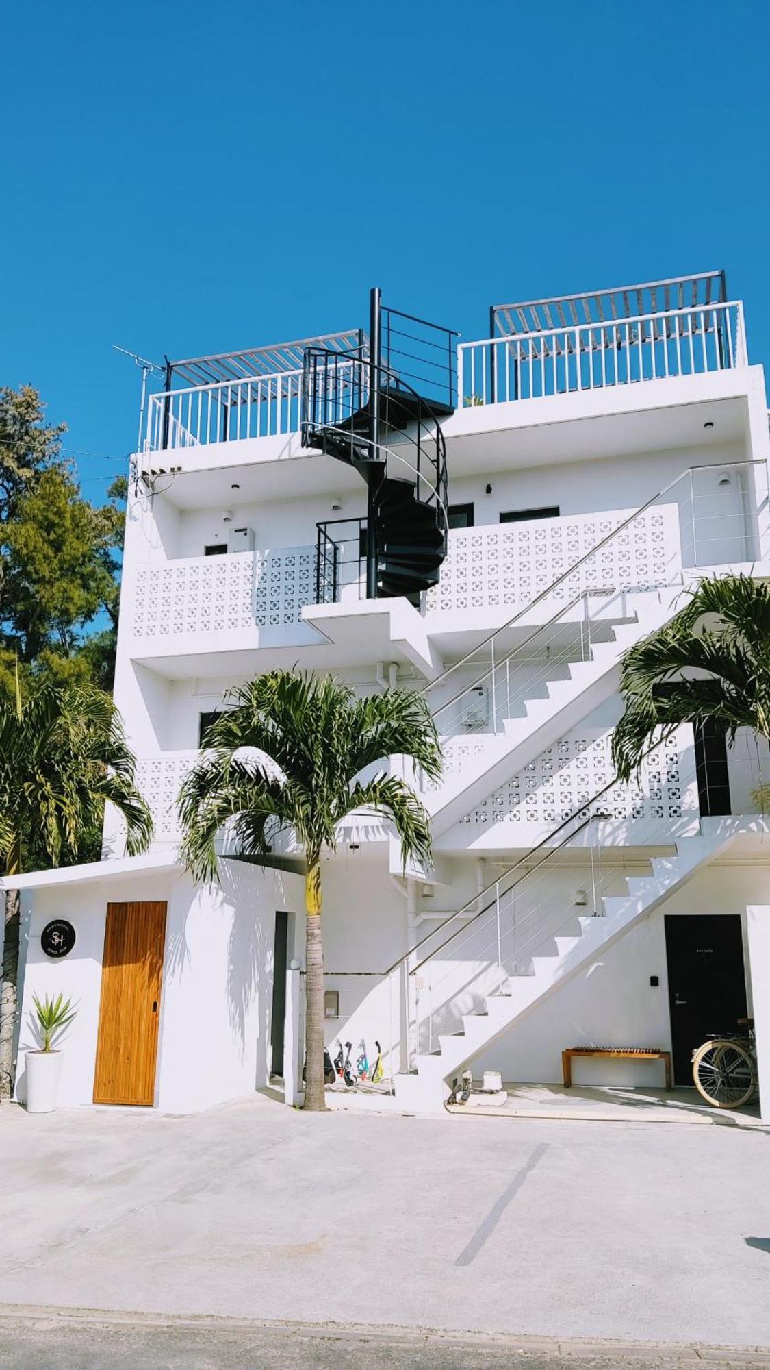 Staey Hotel Nago Kültér fotó
